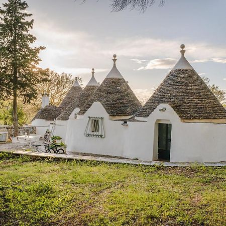 Ad Un Passo Da Cisternino - Trulli Con Foresta, Bici E Barbecue Dış mekan fotoğraf