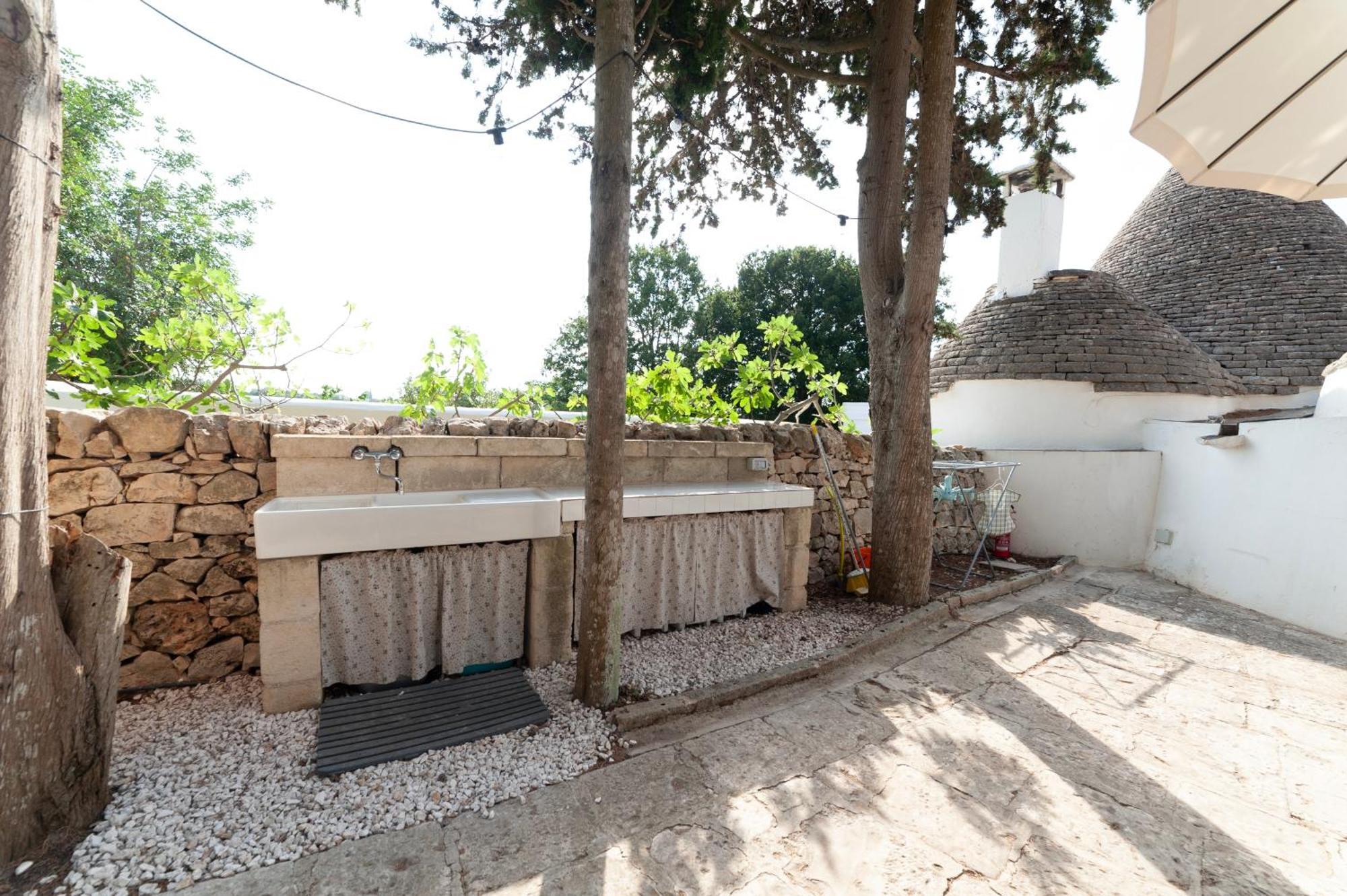 Ad Un Passo Da Cisternino - Trulli Con Foresta, Bici E Barbecue Dış mekan fotoğraf